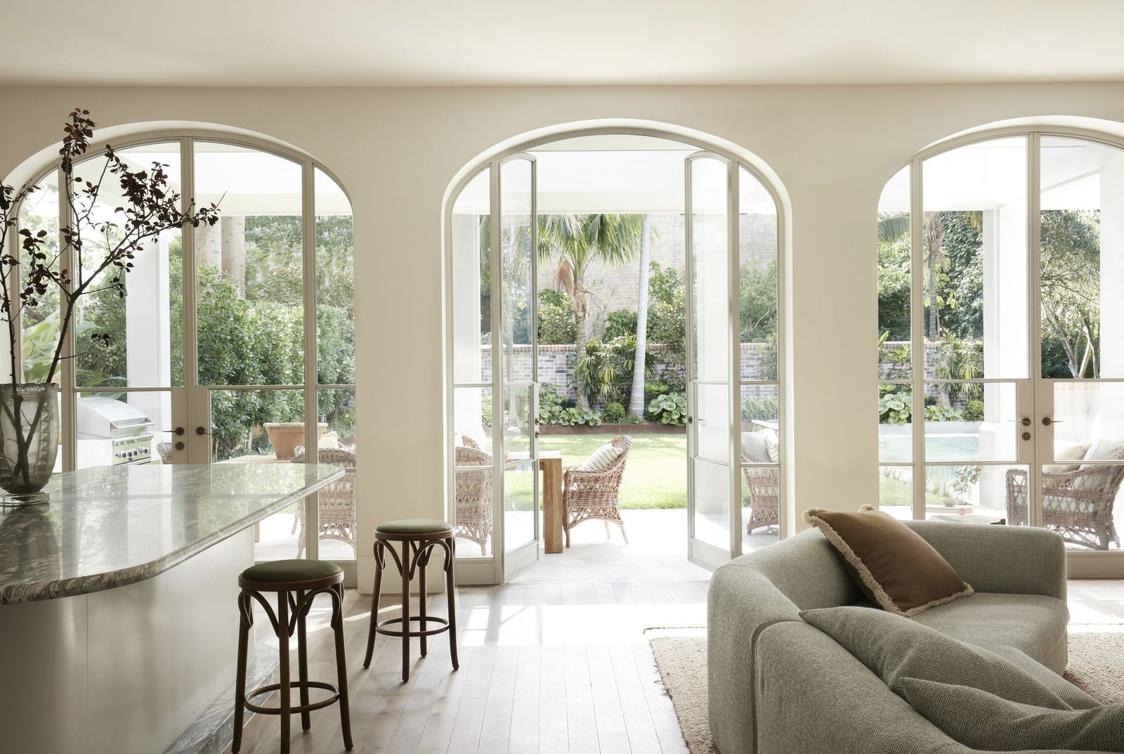 Darling Point living room with arched garden doors, built by HP Constructions